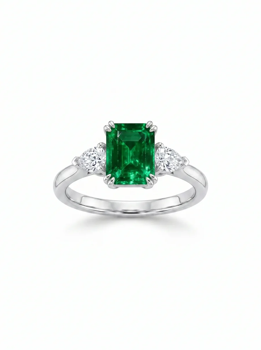 Solitaire Ring — Emerald